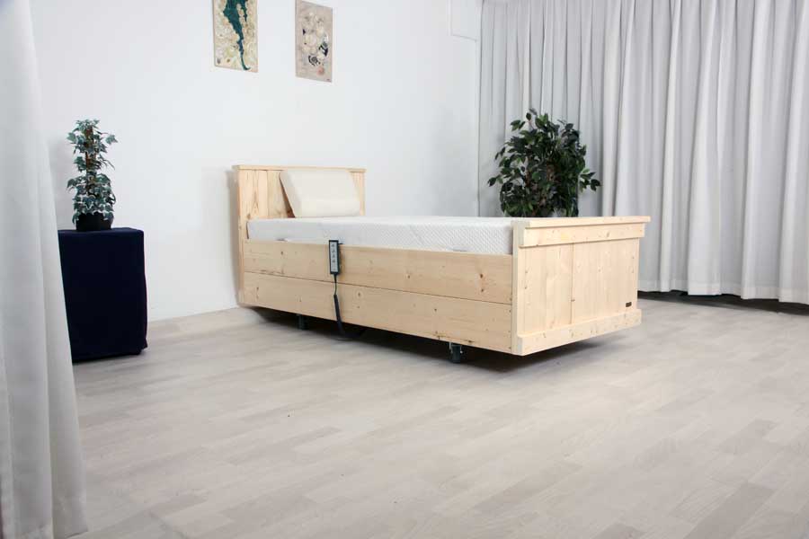 Stoer steigerhouten 90 cm breed 1 pers. hoog laag bed model Classic